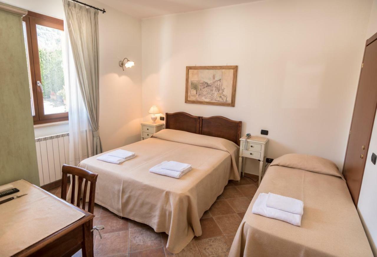 Bed & Breakfast Al Pian D'Assisi Exterior foto